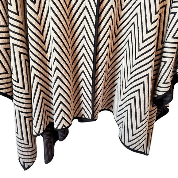 Chico's Travelers Collection Chevron Jacquard Cape - Picture 5 of 12